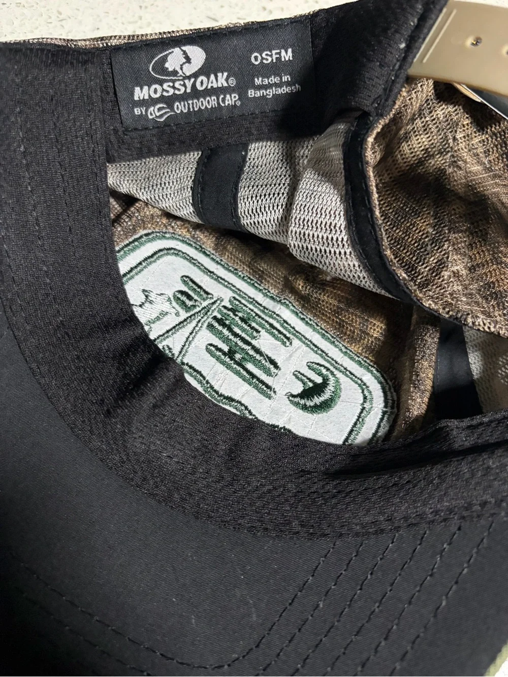 NWT Mossy Oak Men’e Adjustable Camo SnapBack Hat-Outdoor Fishing Patch